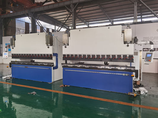 Dobladora WC67K-1200T/12000mm del CNC del freno en tándem de la prensa hidráulica