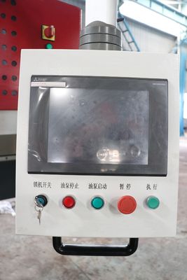 Máquina que acanala del CNC V de la chapa para el restaurante del hotel que detalla 5,5 kilovatios