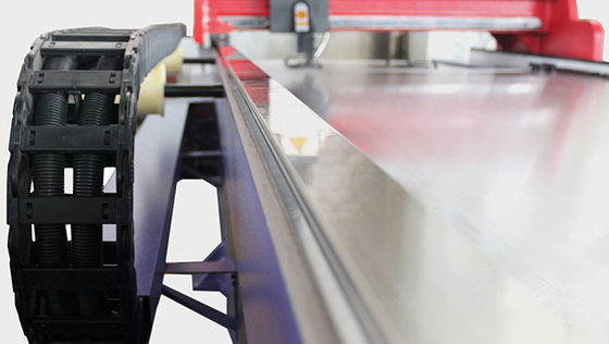 Ranurar las caras dos Drictions de la máquina cuatro del CNC V de la alisadora que acanalan para la hoja de acero inoxidable