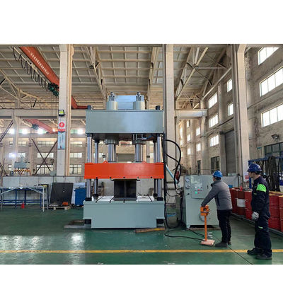 Cadena de producción de 500 de Ton Hydraulic Press Machines 4 partes de automóvil de la columna 1250m m